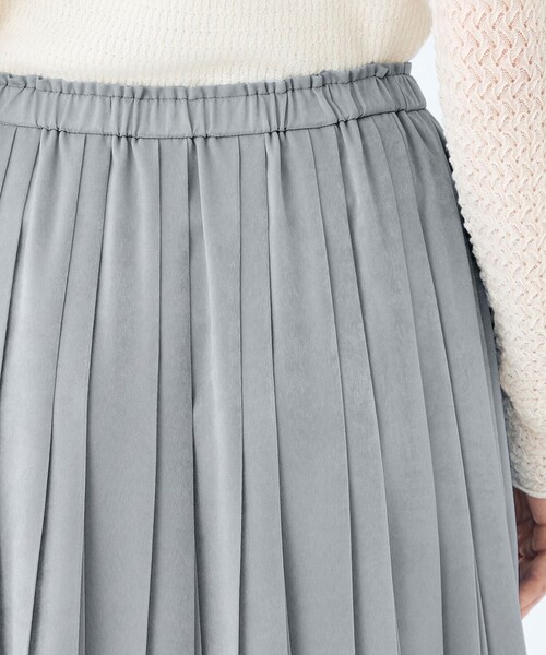 BALLSEY（ボールジィ）の「スエードサテン プリーツスカート（スカート・レディース・ホワイト/グレー/ダークブラウン・36/34）」の9枚目の写真