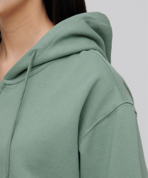 MUSINSA STANDARD WOMAN（ムシンサスタンダードウーマン）の「女性用クロップドフード付きスウェットジップアップ[ダスティグリーン]（パーカー・レディース・その他・SMALL/MEDIUM/LARGE/X-SMALL）」の9枚目の写真