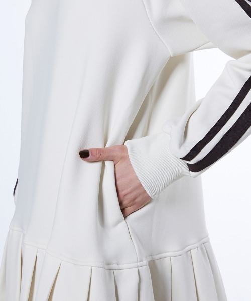 DOUBLE STANDARD CLOTHING(ダブルスタンダードクロージング)の「プリーツジャージワンピース(ワンピース・レディース・ブラック/オフホワイト・36/38)」の9枚目の写真