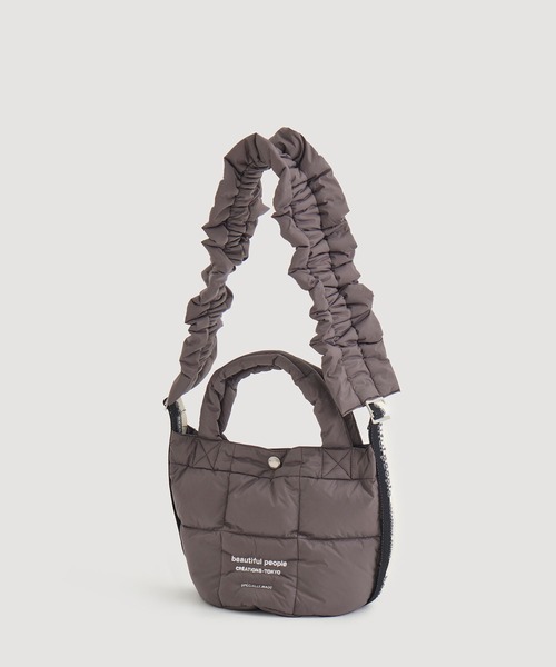 beautiful people（ビューティフルピープル）の「【beautiful people×THE TOKYO/ビューティフルピープル×ザトウキョウ】別注 mini tote shoulder bag/ミニトートショルダーバッグ/ナイロン/巾着バッグ（ショルダーバッグ・レディース・ブラック/カーキ/グレー・FREE）」の17枚目の写真