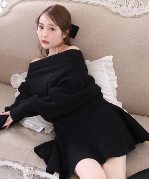 one after another NICE CLAUP（ワンアフターアナザーナイスクラップ）の「オフショルニットセットアップ（セットアップ・レディース・チャコールグレー/アイボリー/ブラック/ベージュ/ピンク・FREE）」の9枚目の写真