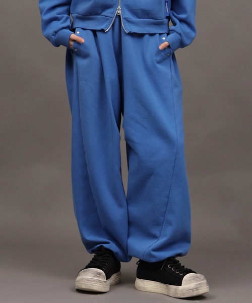 SEQUENZ(シークエンズ)の「【SEQUENZ/シークエンズ】SIDE TACK SWEAT PANTS(スウェットパンツ・メンズ・ピンク/杢グレー/ブルー/ブラック・S/M/L)」の22枚目の写真
