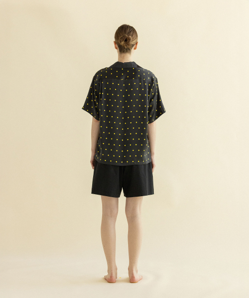 2DREAMERS(2ドリーマーズ)の「レモンドットシルクボウリングシャツ(シャツ/ブラウス・レディース・その他・SMALL/MEDIUM/LARGE)」の4枚目の写真