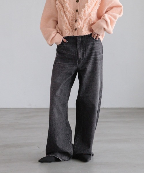 LOWRYS FARM（ローリーズファーム）の「ワイドストレートデニムパンツ　607883（デニムパンツ・レディース・ライトブルー/ブラック/ライトベージュ/ブルー・LARGE/MEDIUM/SMALL）」の2枚目の写真