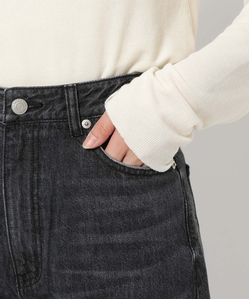 LOWRYS FARM（ローリーズファーム）の「ワイドストレートデニムパンツ　607883（デニムパンツ・レディース・ライトブルー/ブラック/ライトベージュ/ブルー・LARGE/MEDIUM/SMALL）」の15枚目の写真