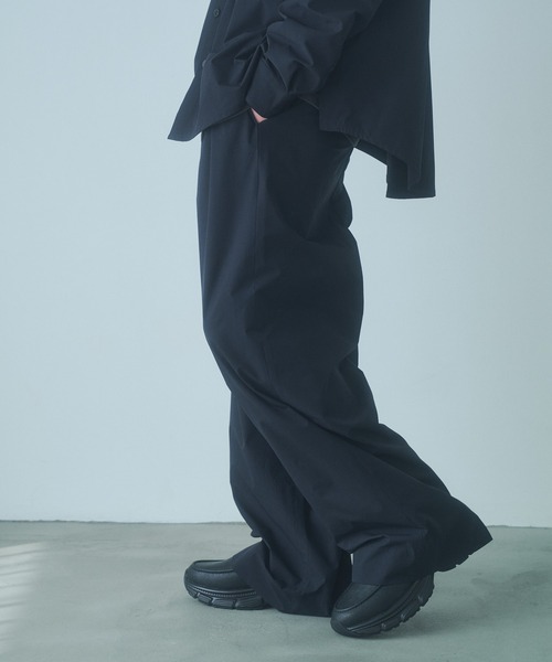 DOOPZ（ドープス）の「BOXY WIDE TECK TROUSERS - ボクシーワイドテックトラウザー（その他パンツ・メンズ・ブラック/グレー/ブルー・SMALL/MEDIUM/LARGE）」の12枚目の写真