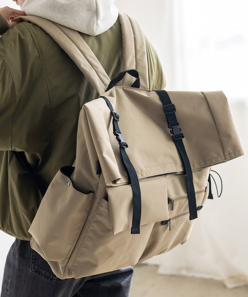 VitaFelice（ヴィータフェリーチェ）の「スクエアスケッチリュックサック（ショルダーバッグ・レディース・ブラック/ネイビー/ベージュ・FREE）」の2枚目の写真