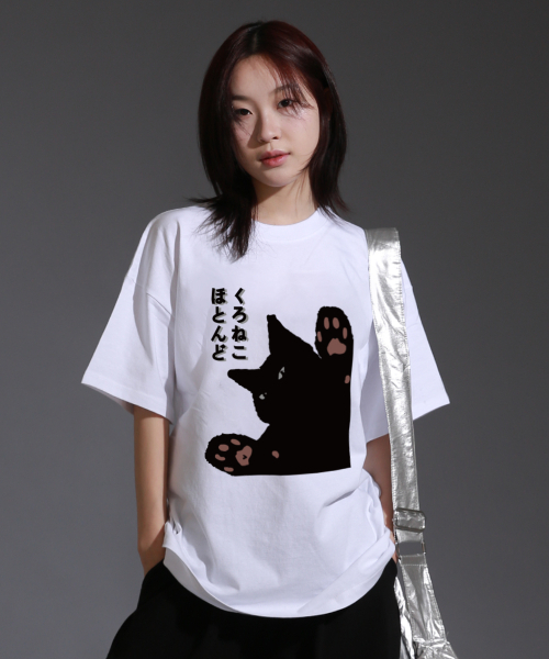 LIKE THE MOST(ライクザモースト)の「クロネコオーバーティーシャツ2カラー(Tシャツ/カットソー・レディース・その他・S/M/L/XL)」の2枚目の写真