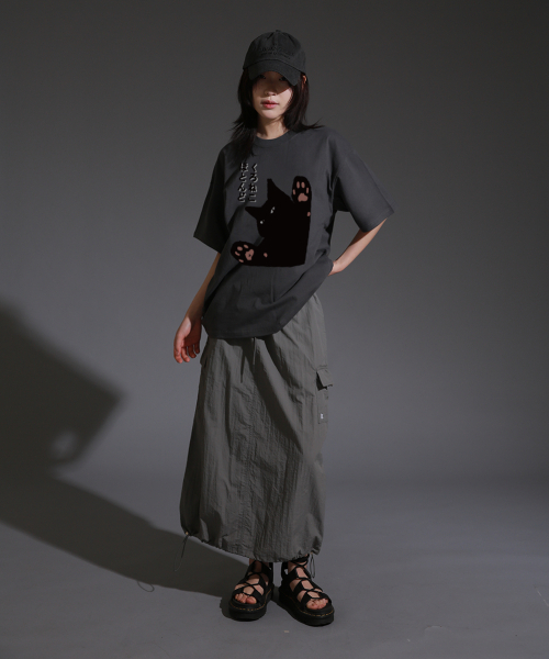 LIKE THE MOST(ライクザモースト)の「クロネコオーバーティーシャツ2カラー(Tシャツ/カットソー・レディース・その他・S/M/L/XL)」の4枚目の写真