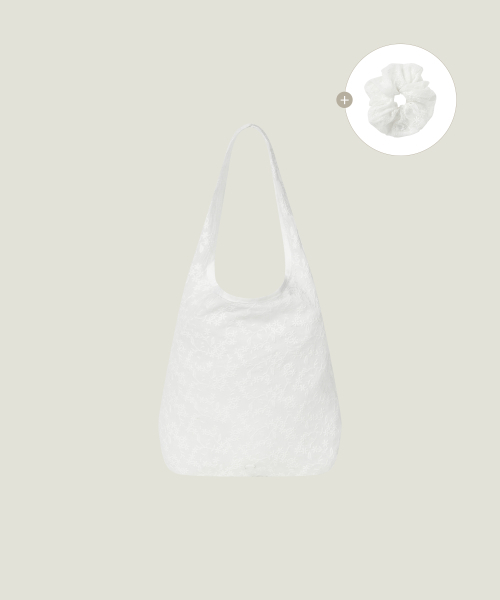 MUCU AND EBONY(ムクアンドエボニー)の「Veil Lace Bag & Scrunch SET _ White(ショルダーバッグ・レディース・その他・FREE)」の2枚目の写真