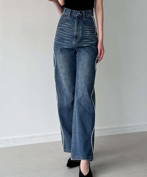 junoah(ジュノア)の「ウェーブラインストレートデニム(デニムパンツ・レディース・ライトブルー/ブラック・SMALL/LARGE/MEDIUM)」の5枚目の写真
