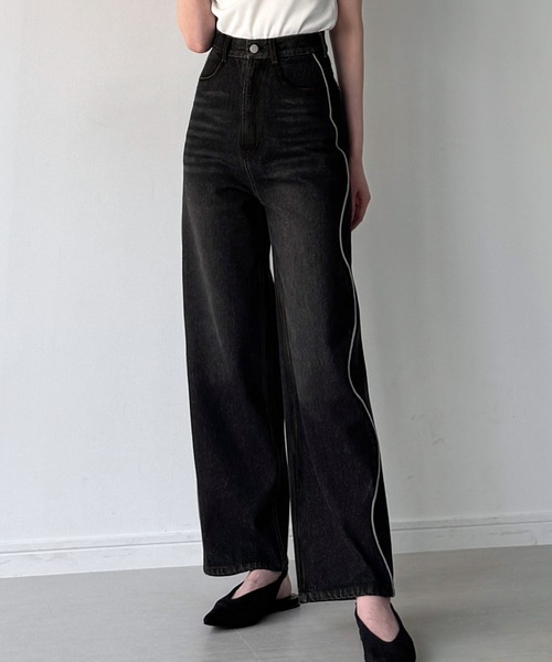 junoah(ジュノア)の「ウェーブラインストレートデニム(デニムパンツ・レディース・ライトブルー/ブラック・SMALL/LARGE/MEDIUM)」の9枚目の写真