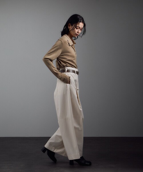 SALON adam et rope'（サロン アダム エ ロペ）の「【W S（ドゥーブル）】レザースクエアバックルベルト 2（ベルト・レディース・ベージュ系その他/ブラック・FREE）」の9枚目の写真