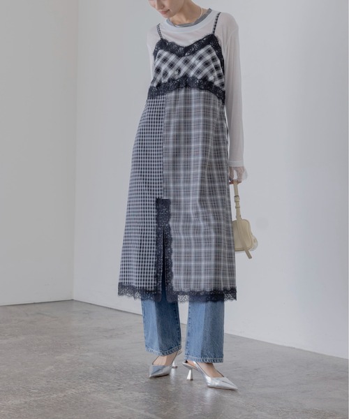 Eimee Law(エイミーロウ)の「小花刺繍チェックパッチワークキャミワンピース(ワンピース・レディース・黄緑系/ブラック・FREE)」の9枚目の写真