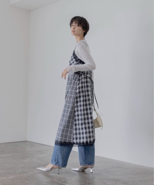 Eimee Law(エイミーロウ)の「小花刺繍チェックパッチワークキャミワンピース(ワンピース・レディース・黄緑系/ブラック・FREE)」の11枚目の写真
