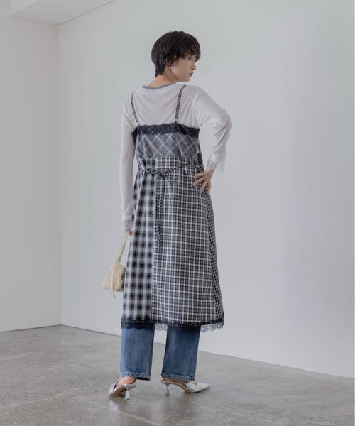 Eimee Law(エイミーロウ)の「小花刺繍チェックパッチワークキャミワンピース(ワンピース・レディース・黄緑系/ブラック・FREE)」の13枚目の写真