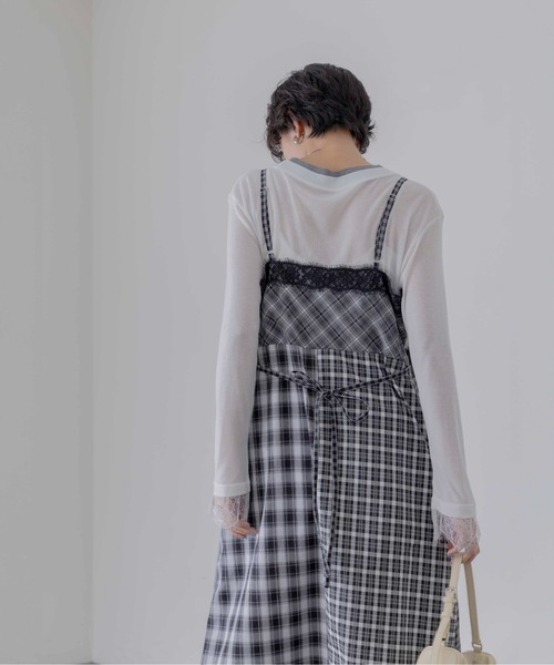 Eimee Law(エイミーロウ)の「小花刺繍チェックパッチワークキャミワンピース(ワンピース・レディース・黄緑系/ブラック・FREE)」の17枚目の写真