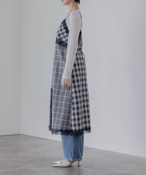 Eimee Law(エイミーロウ)の「小花刺繍チェックパッチワークキャミワンピース(ワンピース・レディース・黄緑系/ブラック・FREE)」の20枚目の写真