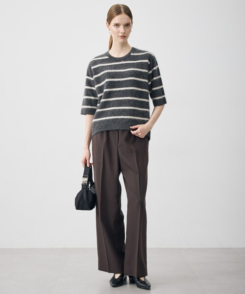ICB(アイシービー)の「【CLASSY.掲載・新色追加・WEB限定カラーあり】FluidBackSatin ワイドパンツ(その他パンツ・レディース・グレー系/ネイビー系/サックスブルー系/ライトグレー系7/ブラック系/ブルー系/ダークグリーン系・46/44/42/40/48)」の16枚目の写真