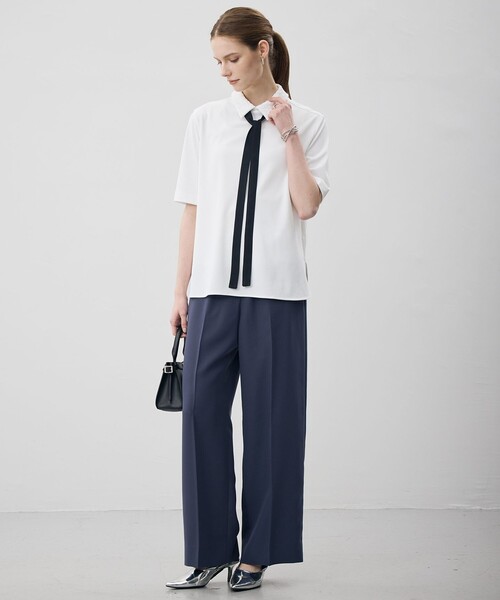 ICB(アイシービー)の「【CLASSY.掲載・新色追加・WEB限定カラーあり】FluidBackSatin ワイドパンツ(その他パンツ・レディース・グレー系/ネイビー系/サックスブルー系/ライトグレー系7/ブラック系/ブルー系/ダークグリーン系・46/44/42/40/48)」の21枚目の写真