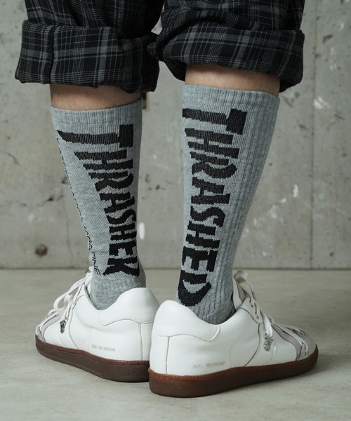 THRASHER(スラッシャー)の「"02"≪THRASHER≫3足セット ジャガード クルーソックス(ソックス/靴下・メンズ・その他2/ブラック系2/その他1/ホワイト系2/ホワイト系1・25~27cm)」の1枚目の写真