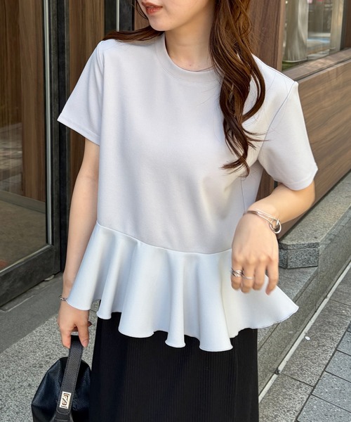 RANAN（ラナン）の「異素材切替ペプラムＴブラウス【接触冷感・UV対策】（Tシャツ/カットソー・レディース・オフホワイト/ブラック/ライトグレー・LL/M/L）」の22枚目の写真