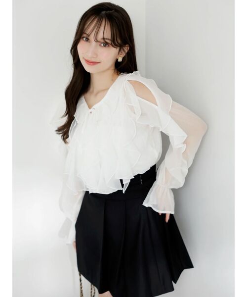 dazzlin（ダズリン）の「シアーウェーブフリルブラウス（シャツ/ブラウス・レディース・グレー/オフホワイト/オレンジ・FREE）」の15枚目の写真