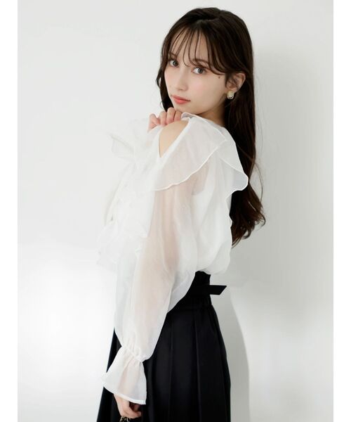 dazzlin（ダズリン）の「シアーウェーブフリルブラウス（シャツ/ブラウス・レディース・グレー/オフホワイト/オレンジ・FREE）」の16枚目の写真