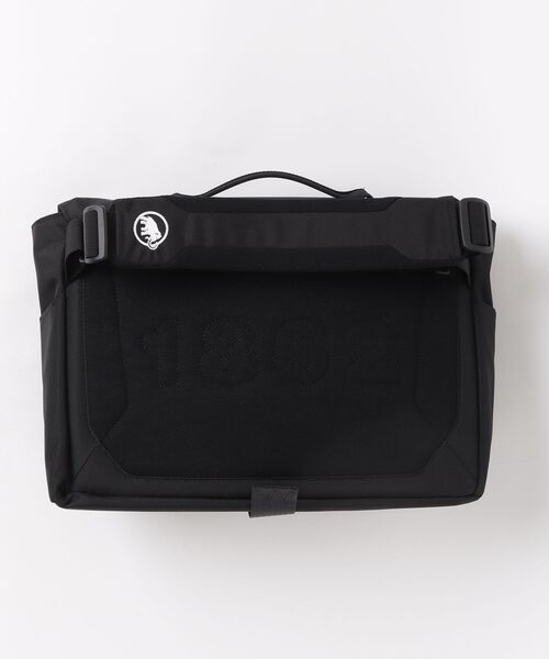 Mammut(マムート)の「エクセロン 2.0 メッセンジャー ジャパンエクスクルーシブ 14 / Xeron 2.0 Messenger JE 14(メッセンジャーバッグ・メンズ・ブラック・14L)」の2枚目の写真