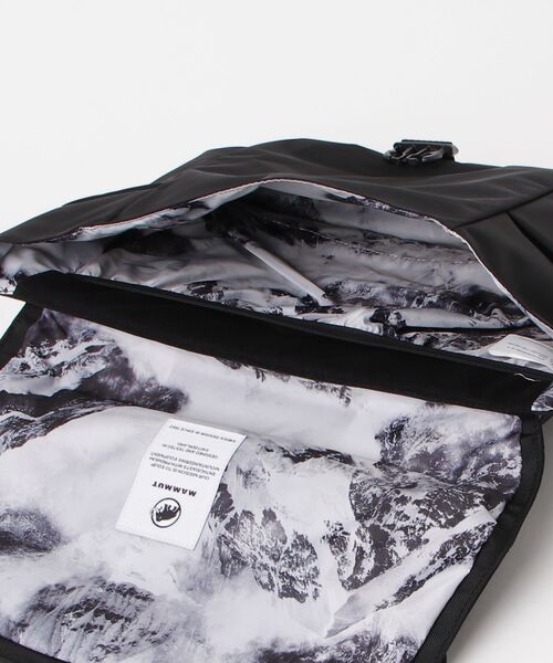 Mammut(マムート)の「エクセロン 2.0 メッセンジャー ジャパンエクスクルーシブ 14 / Xeron 2.0 Messenger JE 14(メッセンジャーバッグ・メンズ・ブラック・14L)」の4枚目の写真