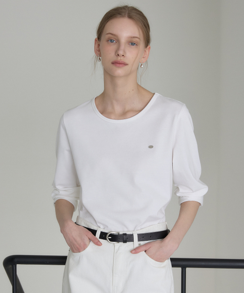 OURHOPE(アワーホープ)の「ロゴシルキーラウンドネックスリーブTシャツ - ホワイト(Tシャツ/カットソー・レディース・ホワイト・1(S)/2(M))」の1枚目の写真