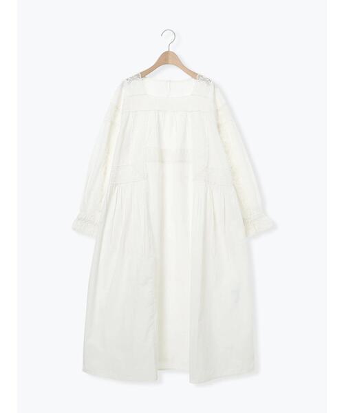 Samansa Mos2（サマンサ モスモス）の「ローズ柄レーススクエアネックワンピース（ワンピース・レディース・オフホワイト/ブラック/ピンク/レッド・M/S）」の10枚目の写真