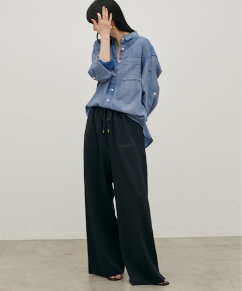 LARUTA（ラルータ）の「【LARUTA】【夏も着れるデニム】デニム風加工シャツ（シャツ/ブラウス・レディース・サックスブルー/ブルー・FREE）」の8枚目の写真