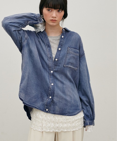 LARUTA（ラルータ）の「【LARUTA】【夏も着れるデニム】デニム風加工シャツ（シャツ/ブラウス・レディース・サックスブルー/ブルー・FREE）」の14枚目の写真