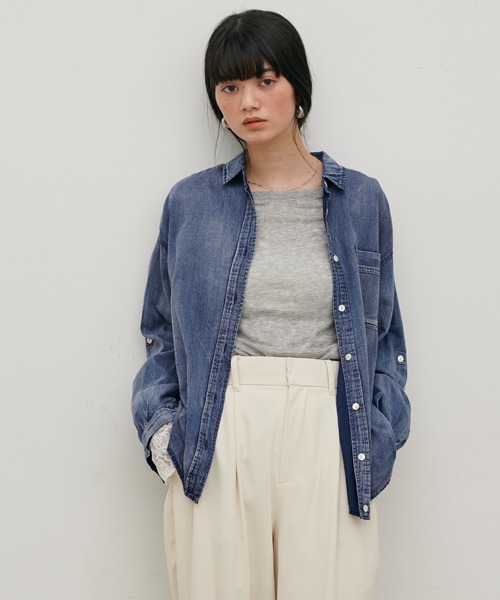 LARUTA（ラルータ）の「【LARUTA】【夏も着れるデニム】デニム風加工シャツ（シャツ/ブラウス・レディース・サックスブルー/ブルー・FREE）」の12枚目の写真