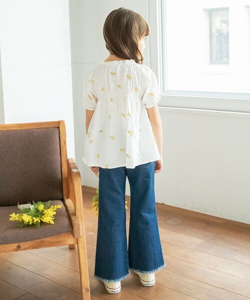 BRANSHES（ブランシェス）の「【おそろい】花刺しゅうブラウス（シャツ/ブラウス・キッズ・オフホワイト/ブルー・80/110/140/130/150/120/90/100）」の6枚目の写真