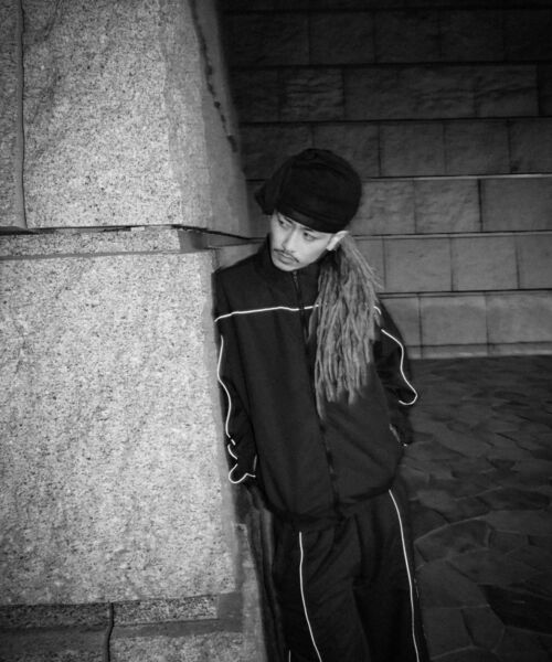 VALLAD（バラッド）の「VALLAD / バラッド FADED TRACK JKT（ナイロンジャケット・メンズ・ネイビー・LARGE/MEDIUM/SMALL）」の3枚目の写真
