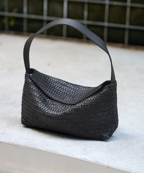 FRAMeWORK（フレームワーク）の「THE BAGMATI ワンハンドルメッシュレザーバック（ハンドバッグ・レディース・ブラック/ウッド・FREE）」の14枚目の写真