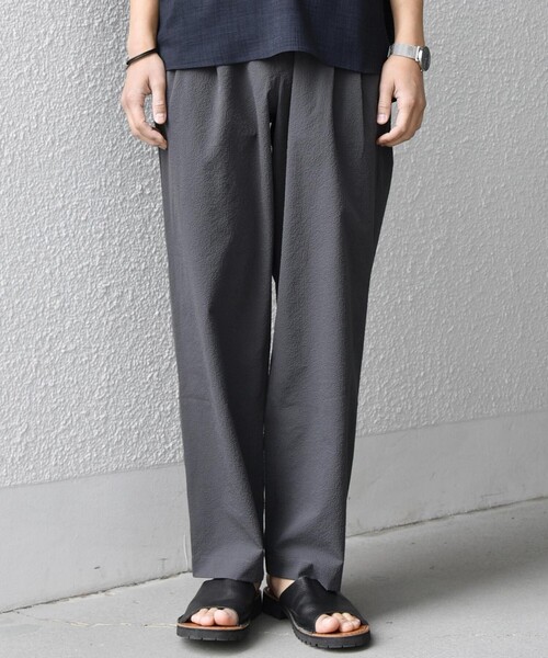 SHIPS any（シップス エニィ）の「SHIPS any:〈撥水/軽量/ストレッチ〉SOLOTEX(R) シアサッカー セミワイド イージーパンツ(セットアップ対応)26SS◆（その他パンツ・メンズ・キャメル/ブラック/ダークブルー/チャコールグレー/ネイビー・LARGE/MEDIUM/SMALL）」の2枚目の写真