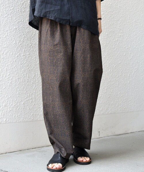 SHIPS any（シップス エニィ）の「SHIPS any:〈撥水/軽量/ストレッチ〉SOLOTEX(R) シアサッカー セミワイド イージーパンツ(セットアップ対応)26SS◆（その他パンツ・メンズ・キャメル/ブラック/ダークブルー/チャコールグレー/ネイビー・LARGE/MEDIUM/SMALL）」の18枚目の写真