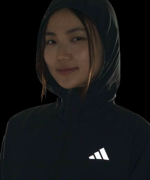 adidas（アディダス）の「アディダス adidas アディダスアダプテーション ドットエア クロス レギュラーフィット フードジャケット（ナイロンジャケット・レディース・オレンジ/ホワイト/ブラック・M/L/XL/S）」の8枚目の写真