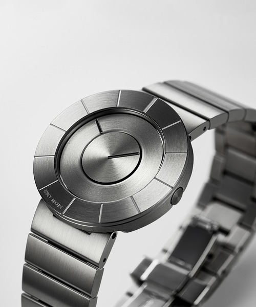 ISSEY MIYAKE(イッセイミヤケ)の「【ISSEIY MIYAKE WATCH】NY0N001(アナログ腕時計・メンズ・シルバー・FREE)」の5枚目の写真