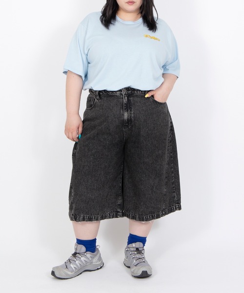 PUNYUS(プニュズ)の「デザインデニムハーフパンツ(デニムパンツ・レディース・ブラック/ブルー系その他・5/4/3/2/1)」の12枚目の写真