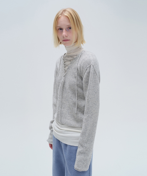 DIAGONAL(ダイアゴナル)の「V NECK LACE UP KNIT (grey)(ニット/セーター・レディース・その他・FREE)」の3枚目の写真