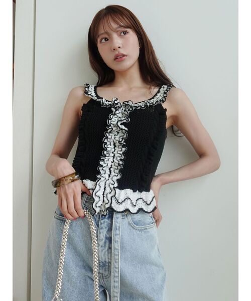 LAGUNAMOON（ラグナムーン）の「フリルデザインノースリニットプルオーバー 【夏服】（ニット/セーター・レディース・グリーン/ブラック/ベージュ・FREE）」の8枚目の写真