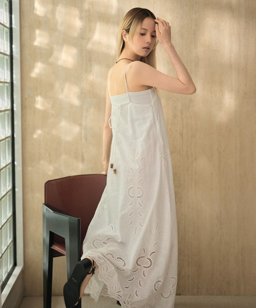 LAULEN（ローレン）の「cotton embroidery camisole long dress /コットンエンブロイダリーキャミソールワンピース（ワンピース・レディース・ホワイト/ブラック・FREE）」の13枚目の写真