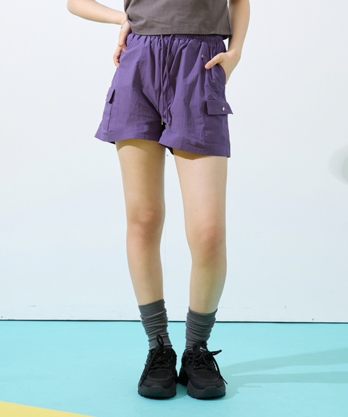 shrita(シュリータ)の「ナイロンショートカーゴパンツ(カーゴパンツ・キッズ・ブラック/イエロー系その他/パープル・L/M)」の13枚目の写真
