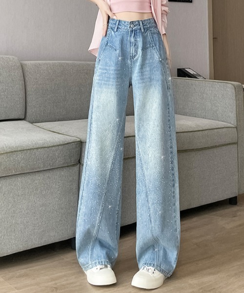 AMAJI(アマジ)の「ラインストーン デニム ワイドストレートパンツ(デニムパンツ・レディース・ライトブルー・X-LARGE/LARGE/MEDIUM/SMALL)」の1枚目の写真