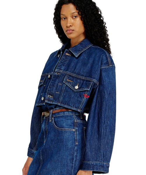 DIESEL（ディーゼル）の「ウィメンズ デニムジャケット DE-MALLEY（デニムジャケット・レディース・ダークインディゴブルー・LARGE/MEDIUM/SMALL/X-SMALL）」の2枚目の写真