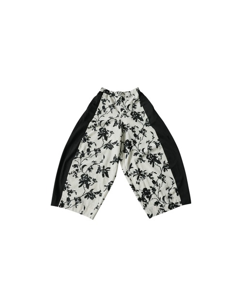 antiqua(アンティカ)の「花柄 ワイドパンツ(その他パンツ・レディース・ダークグレー/アイボリー・LARGE/MEDIUM)」の10枚目の写真